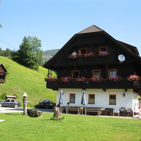 Ferienwohnung Lahnerhof Arriach エクステリア 写真